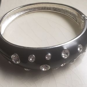 90s Rhinestone bezeled black hinge cuff bangle.